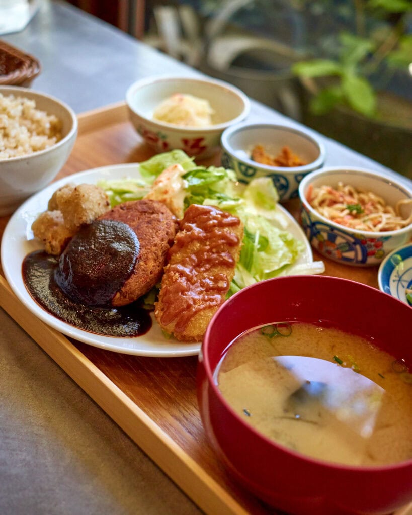 mumokuteki vegan teishoku lunch