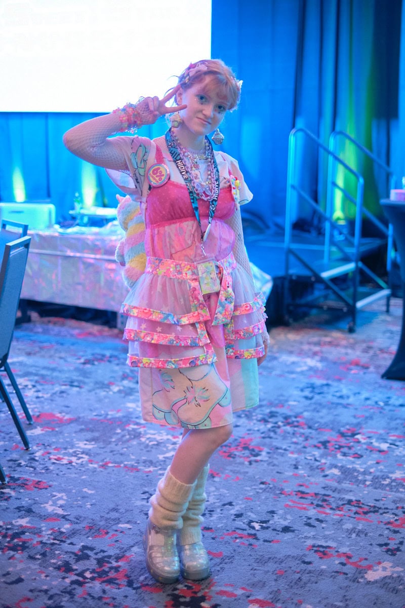 Attendee outfit snap 1 - full body.