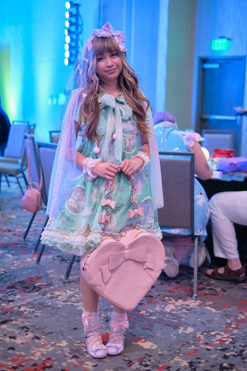 Attendee snap 5 - full body.