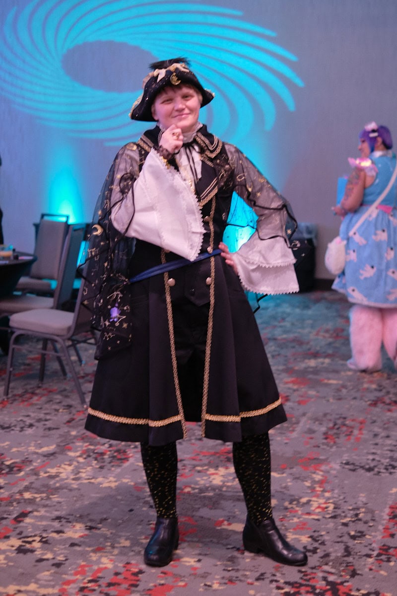 Attendee snap 21 - full body.