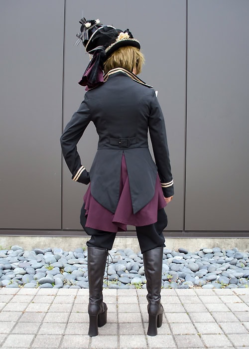 Backside of Stephano's outfit.